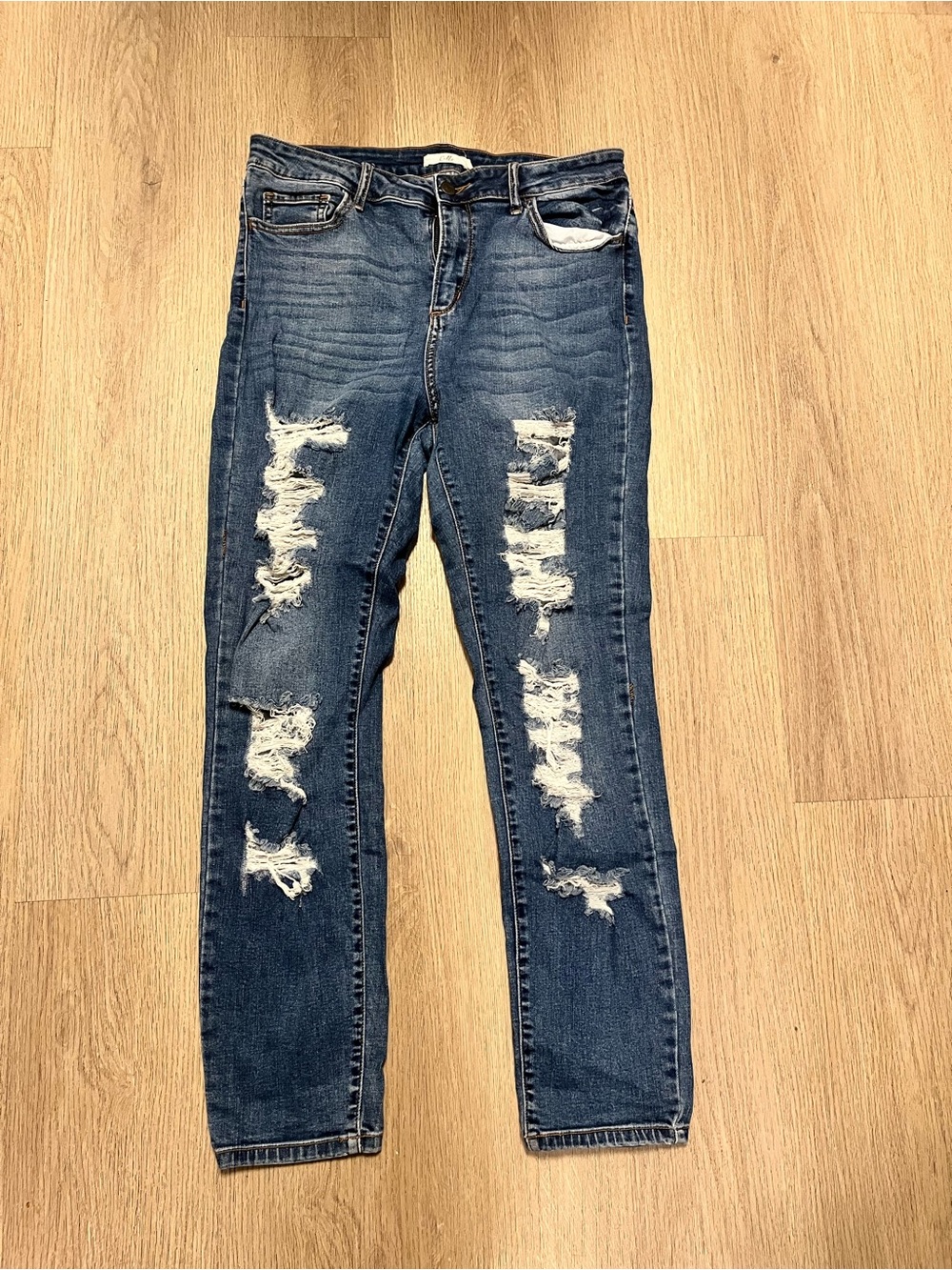 Cello Women's Blue Distressed Skinny Jeans Size 13/31